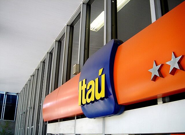 Itaú Unibanco abre vagas em todo o Brasil com benefícios e em várias áreas