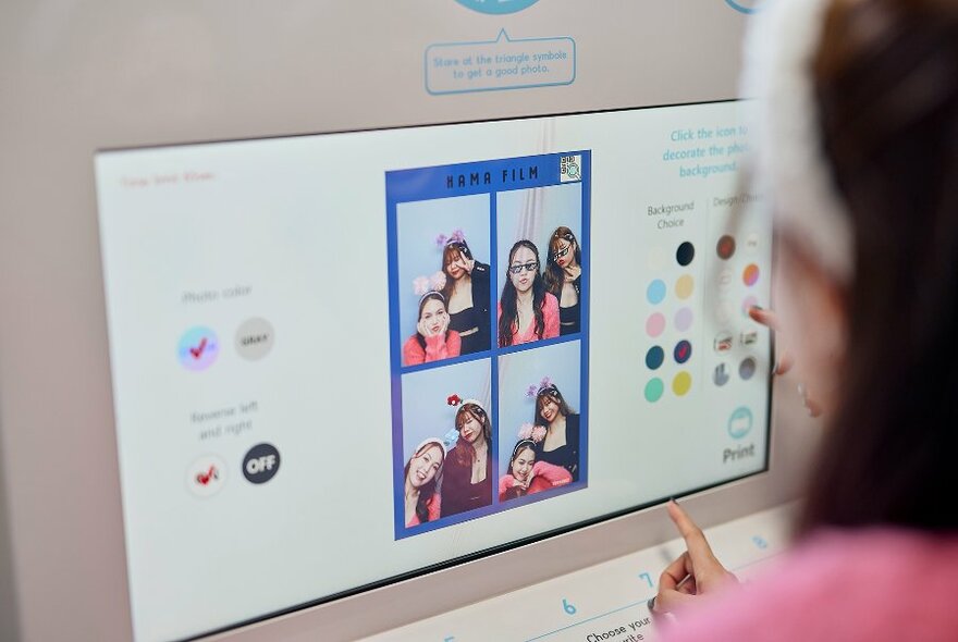 Cabine fotográfica expõe imagens de clientes por falha de segurança • Tecnoblog
