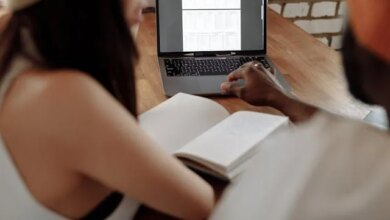 UEL abre 35 vagas em pós-graduação gratuita e paga bolsa de R$ 3.034